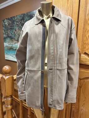 RAINFOREST Vintage 90’s Men's Taupe Suede Shirt Jacket Insulated, Heavy Leather.